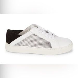 Vince Annette Low Top White Leather Mesh Lace Up Sneakers Womens Size 9.5